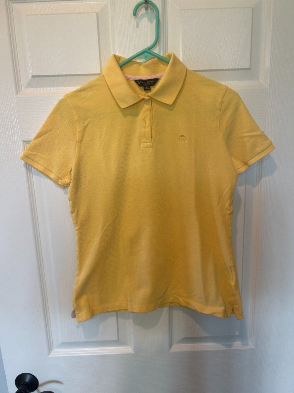 Brooks Brothers women's golf shirt, size medium, shortsleeve